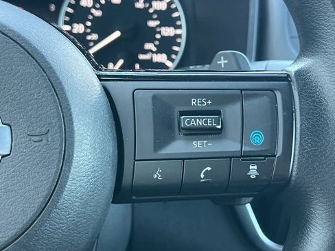 Used 2021 Nissan Rogue SV AWD/4WD image 30