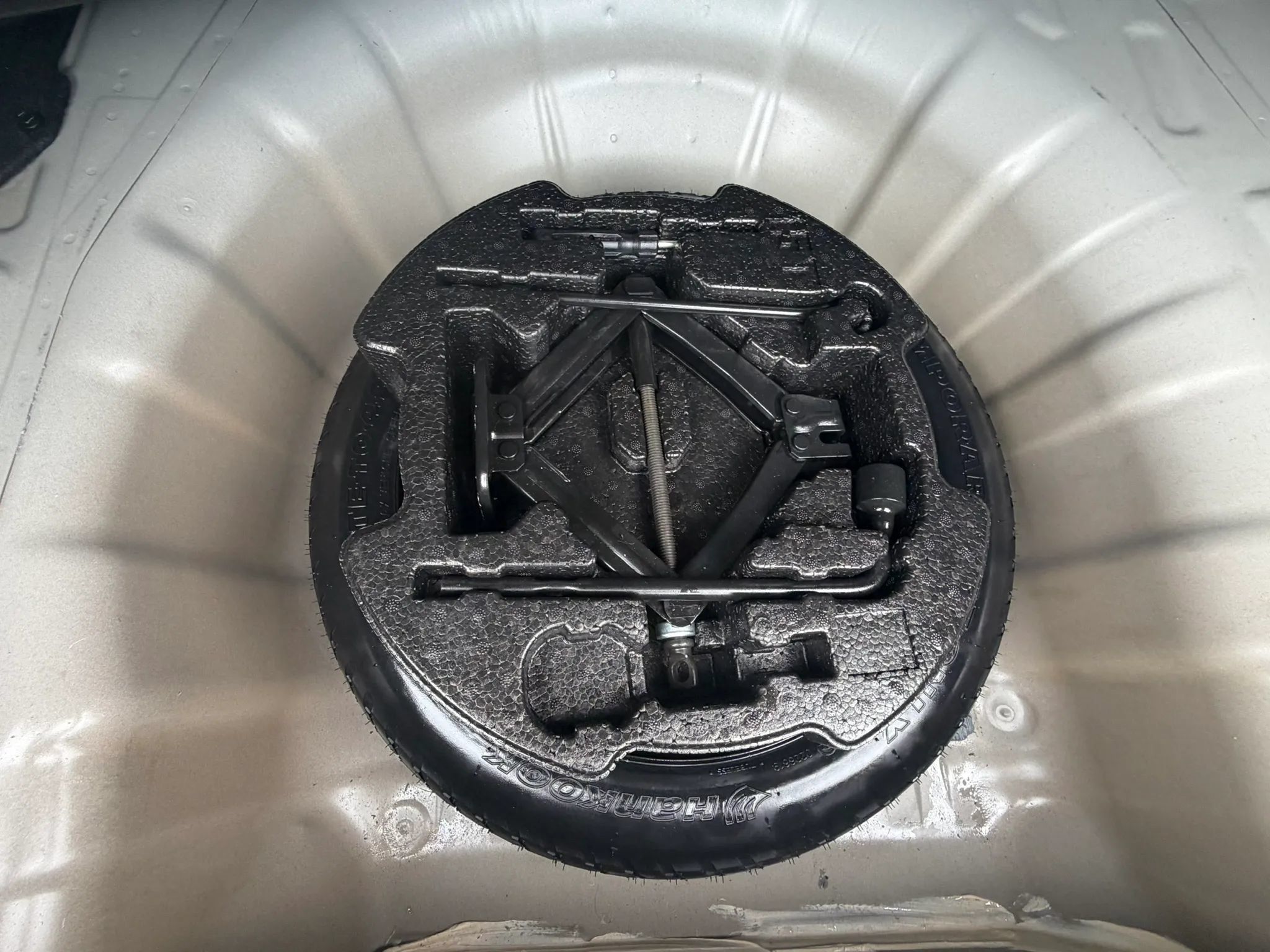 Used 2017 Hyundai Elantra SE FWD image 33