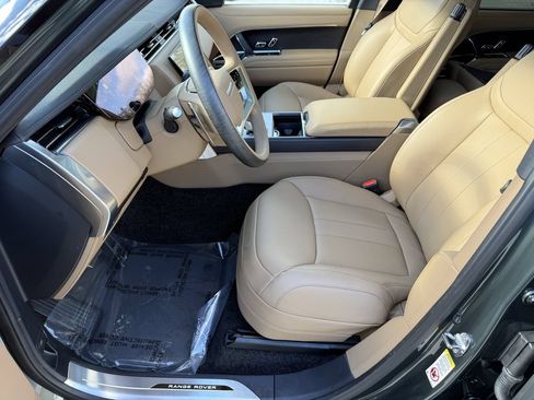 New 2025 Land Rover Range Rover Long Wheelbase SE AWD/4WD image 9