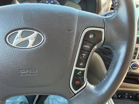 Used 2012 Hyundai Santa Fe Limited w/ Navigation Pkg 4 FWD image 19