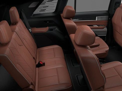 New 2026 Cadillac Vistiq Platinum image 42