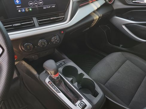 Used 2024 Chevrolet Trax RS w/ Driver Confidence Package image 24