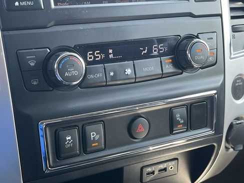 Used 2019 Nissan Titan SL RWD image 31