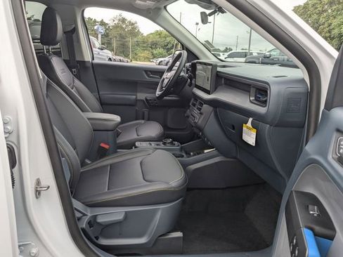 New 2025 Ford Maverick Lobo image 24