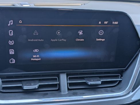 Used 2024 Chevrolet Trax ACTIV image 13