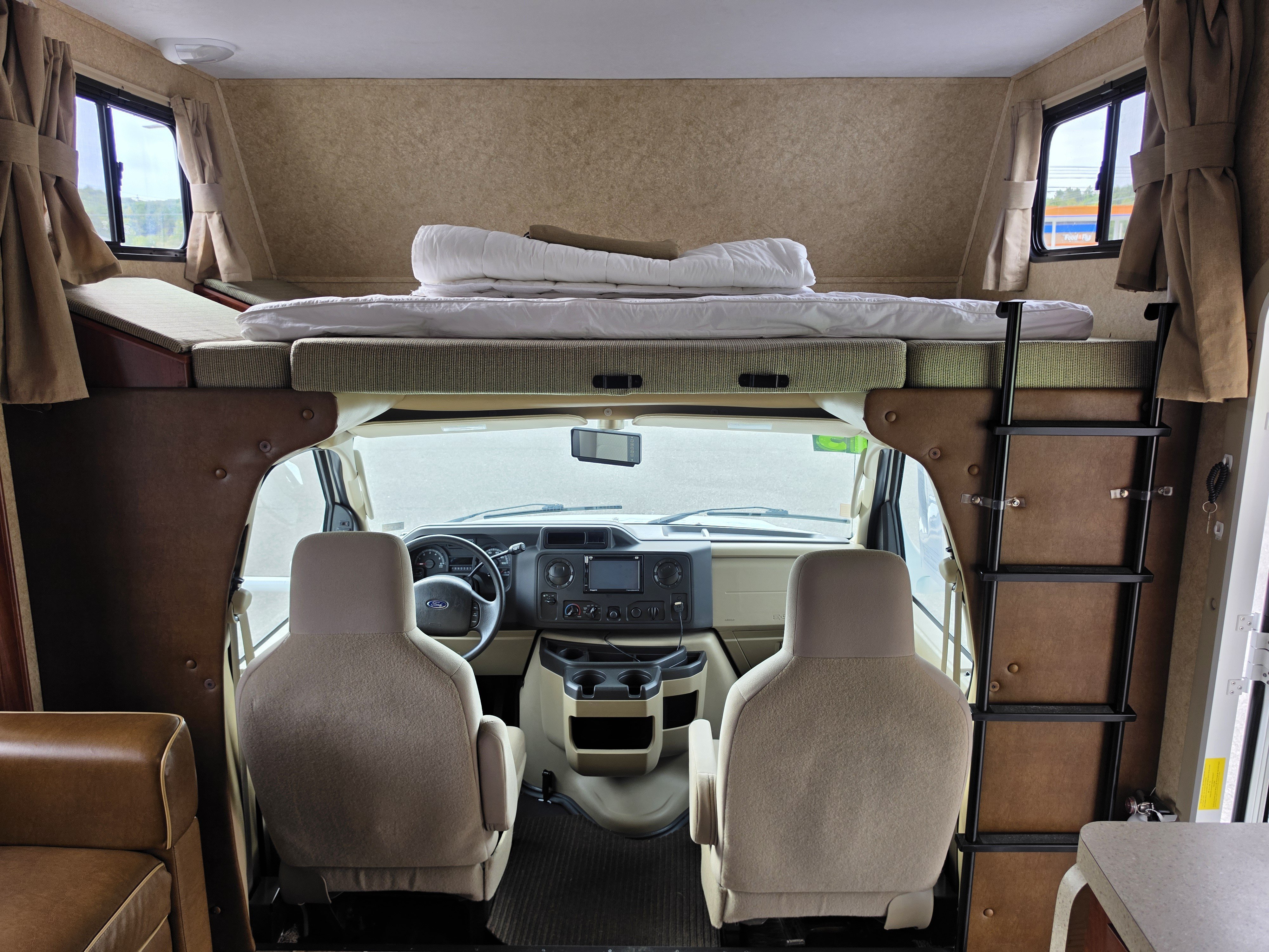 Used 2012 Ford E-450 and Econoline 450 Super Duty w/ Motorhome Prep Pkg RWD image 20