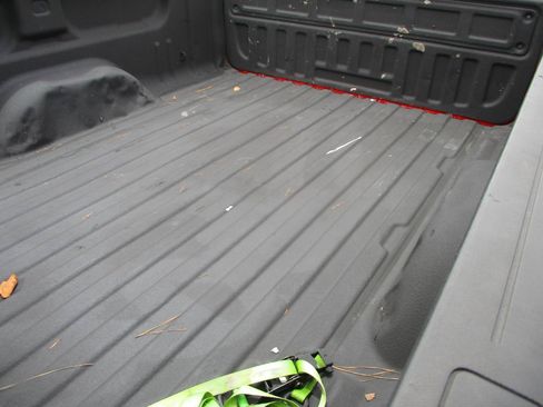 Used 2019 GMC Sierra 2500 SLE w/ SLE Preferred Package RWD image 19