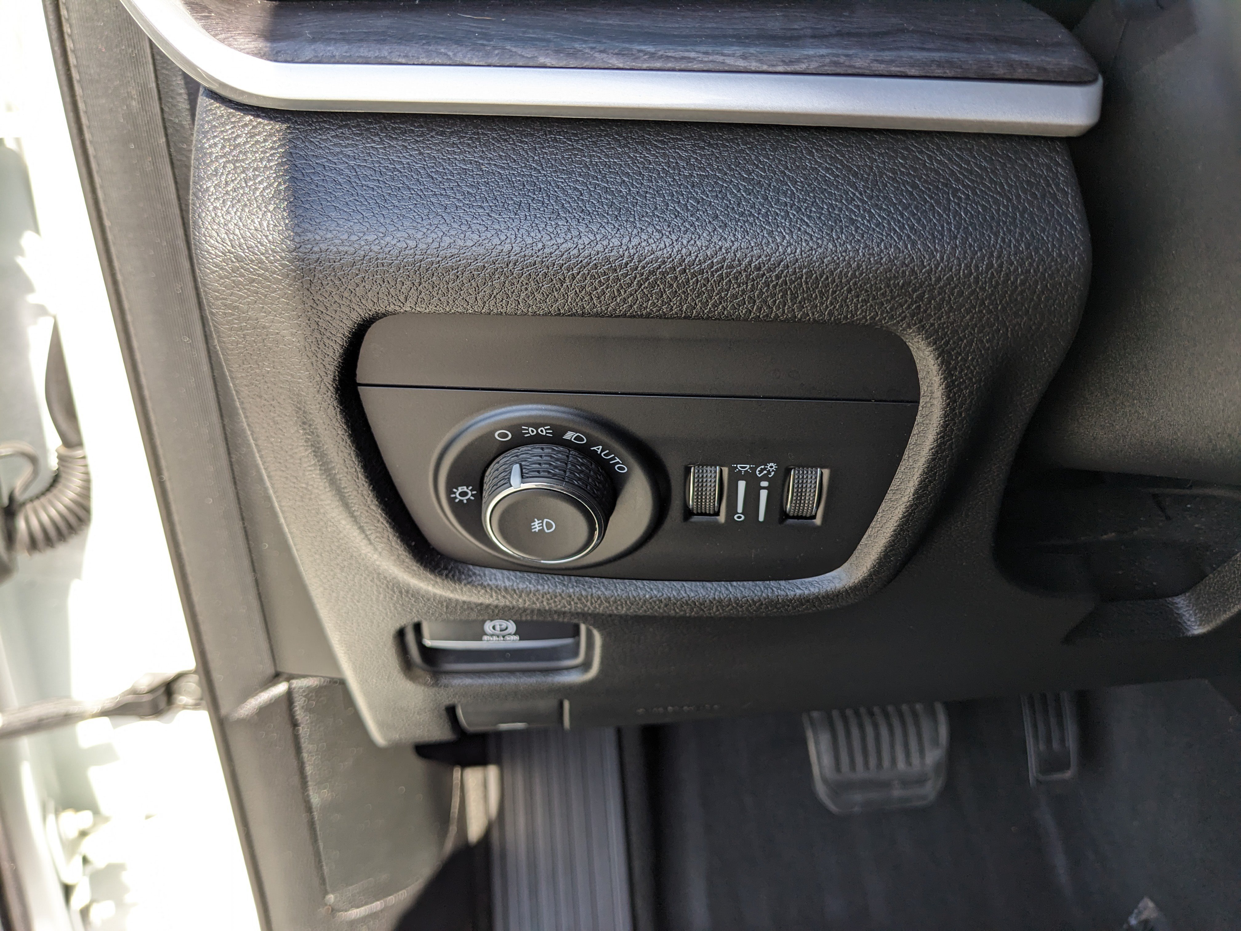 Used 2021 Jeep Grand Cherokee L Limited AWD/4WD image 31