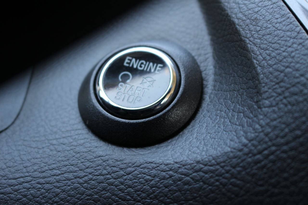 Used 2014 Ford Focus Titanium FWD image 30