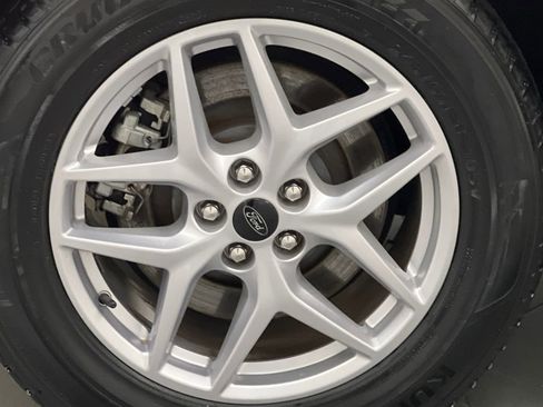 Used 2024 Ford Edge SEL image 61