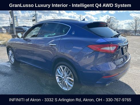 Used 2019 Maserati Levante GranLusso image 11