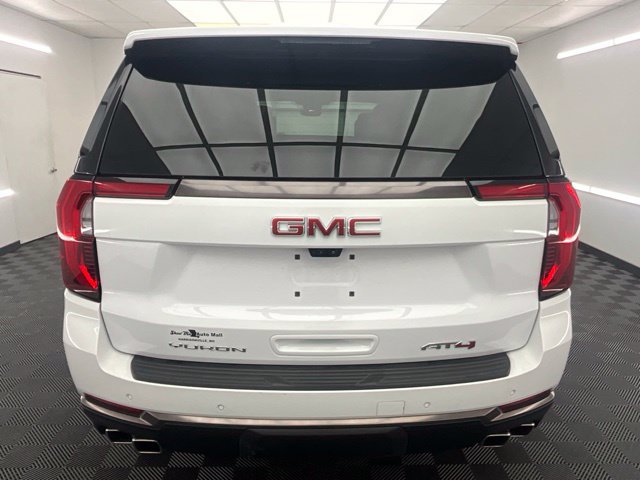 Used 2025 GMC Yukon AT4 Ultimate w/ LPO, Floor Liner Package AWD/4WD image 26