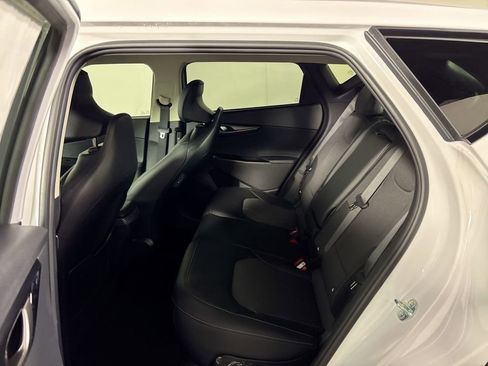 New 2025 Kia EV6 Light w/ Light LR Technology Package image 20