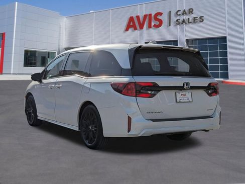 Used 2025 Honda Odyssey Sport-L image 3