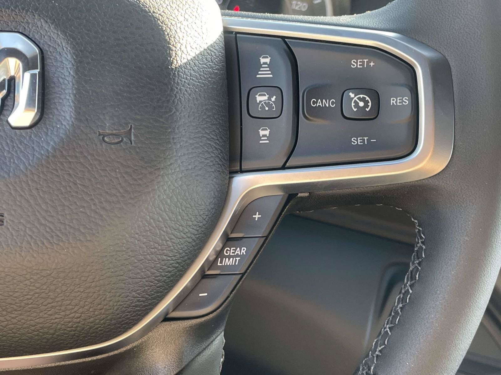 New 2027 RAM 3500 Big Horn AWD/4WD image 16