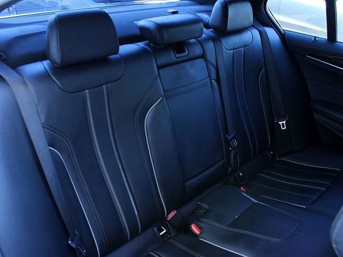 Used 2019 BMW 530i w/ Convenience Package image 20