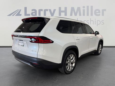 Certified 2026 Toyota Grand Highlander AWD image 5