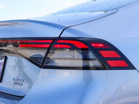 Used 2025 Honda Accord Touring image 9