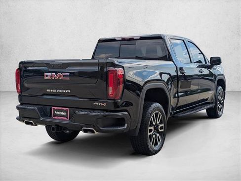 Used 2025 GMC Sierra 1500 AT4 w/ AT4 Premium Package AWD/4WD image 5