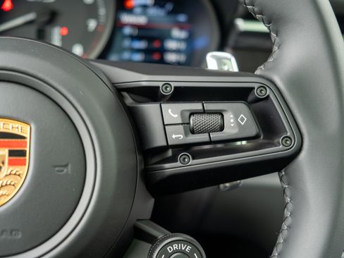 New 2026 Porsche Macan GTS AWD/4WD image 31
