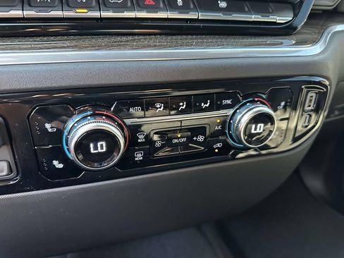 Used 2025 GMC Sierra 1500 Elevation AWD/4WD image 21