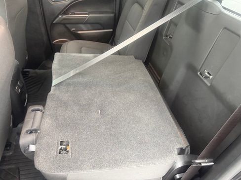 Used 2019 Chevrolet Colorado LT w/ LT Convenience Package AWD/4WD image 31