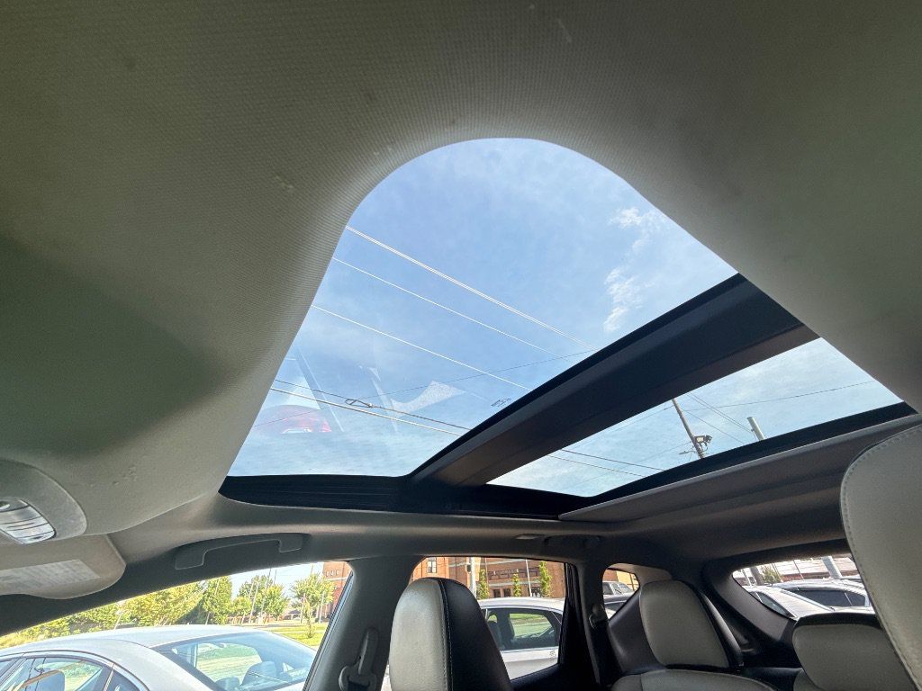 Used 2018 Nissan Murano Platinum w/ Cargo Package FWD image 17