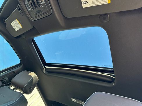 Used 2024 GMC Sierra 2500 Denali w/ Denali Reserve Package image 33