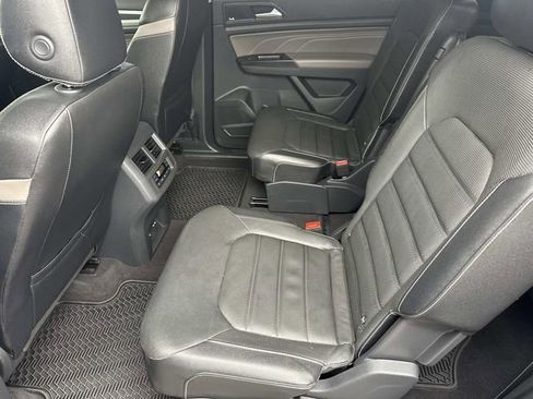 Used 2021 Volkswagen Atlas SEL Premium image 20