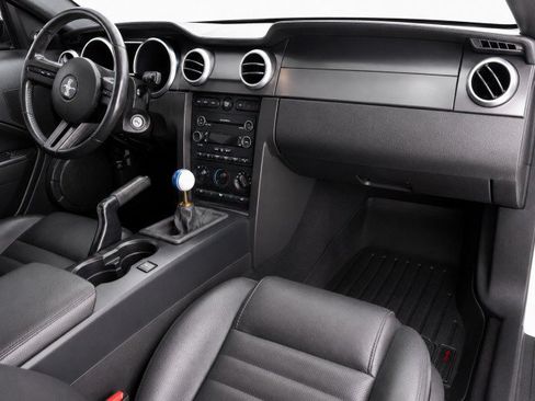 Used 2008 Ford Mustang Shelby GT500 RWD image 11