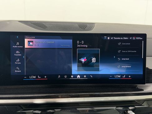 Used 2025 BMW X6 xDrive40i w/ Parking Assistance Package AWD/4WD image 23