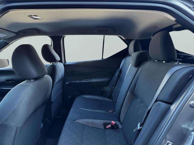 Used 2020 Nissan Kicks S FWD image 34
