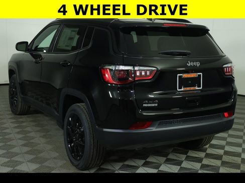 New 2026 Jeep Compass Latitude image 6