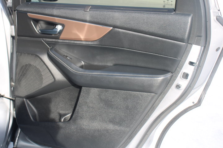 Used 2022 Acura MDX w/ Technology Package AWD/4WD image 18