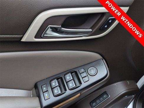 Used 2020 GMC Yukon Denali w/ Denali Premium Package image 24