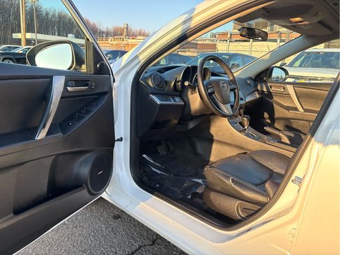 Used 2013 MAZDA MAZDA3 i Grand Touring image 14