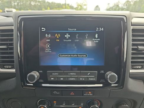 Used 2024 Nissan Frontier SV RWD image 25