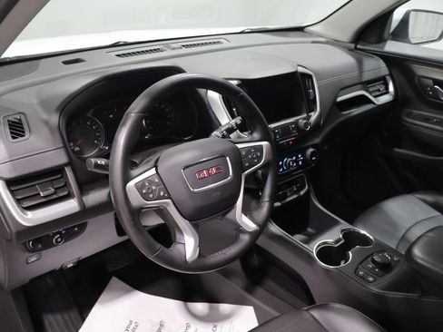Used 2024 GMC Terrain SLT AWD/4WD image 14