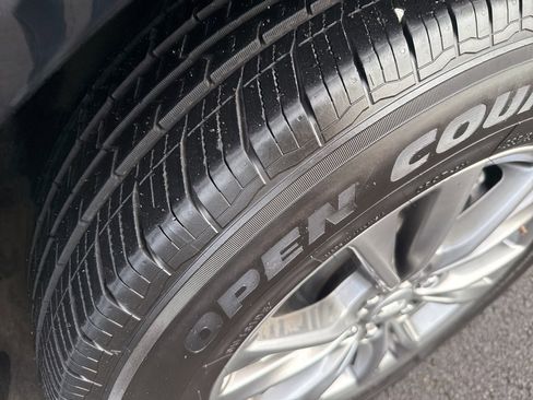 Used 2023 Cadillac XT5 Premium Luxury image 10