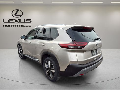 Used 2021 Nissan Rogue SL w/ Premium Package AWD/4WD image 8