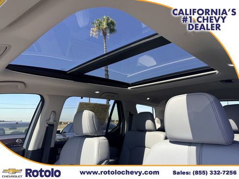 Used 2025 Honda Pilot Touring image 17