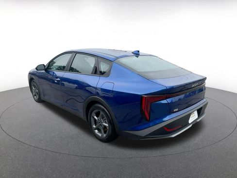 Used 2025 Kia K4 LXS image 13