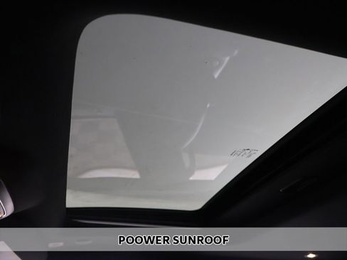 Used 2021 Jeep Grand Cherokee Laredo X AWD/4WD image 4