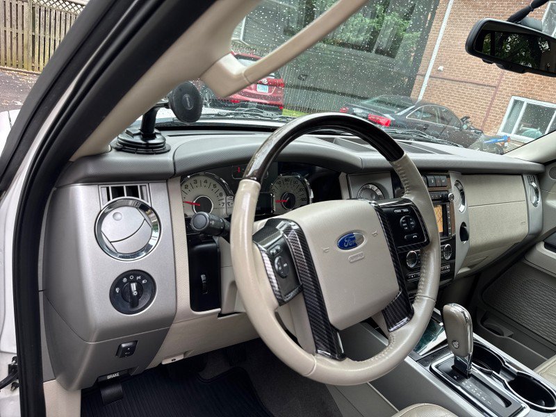 Used 2012 Ford Expedition EL Limited AWD/4WD image 16