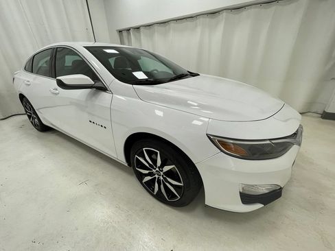 Used 2023 Chevrolet Malibu RS FWD image 3