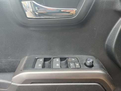 Used 2023 Toyota Tacoma Limited AWD/4WD image 13