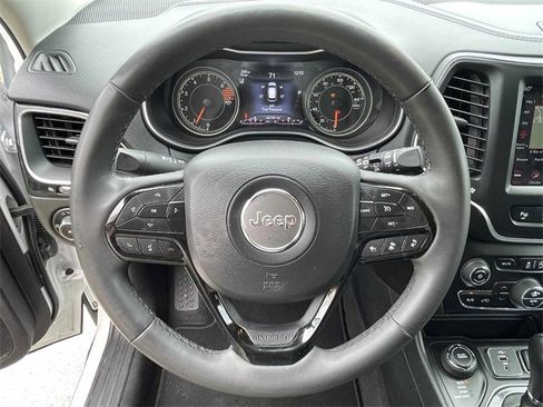 Used 2023 Jeep Cherokee Altitude Lux image 21