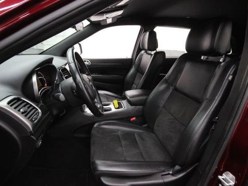 Used 2021 Jeep Grand Cherokee Laredo X image 11