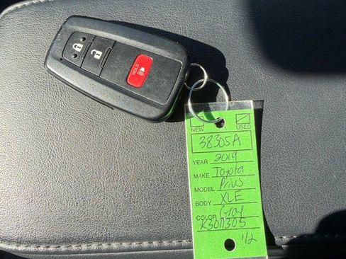 Used 2019 Toyota Prius XLE image 31