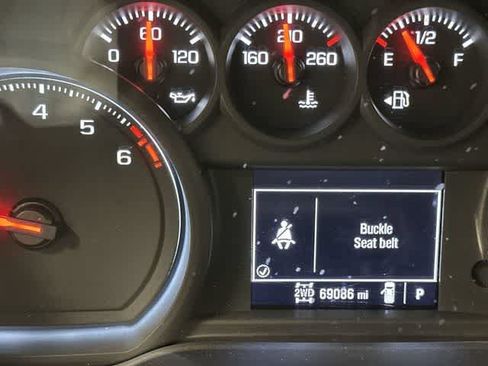 Used 2022 Chevrolet Silverado 1500 W/T w/ WT Value Package AWD/4WD image 16